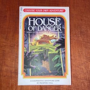 ♟CHOOSE YOUR OWN ADVENTURE ‘House of Danger’ Board Game Ages 10+ | 1+ Players 🎲